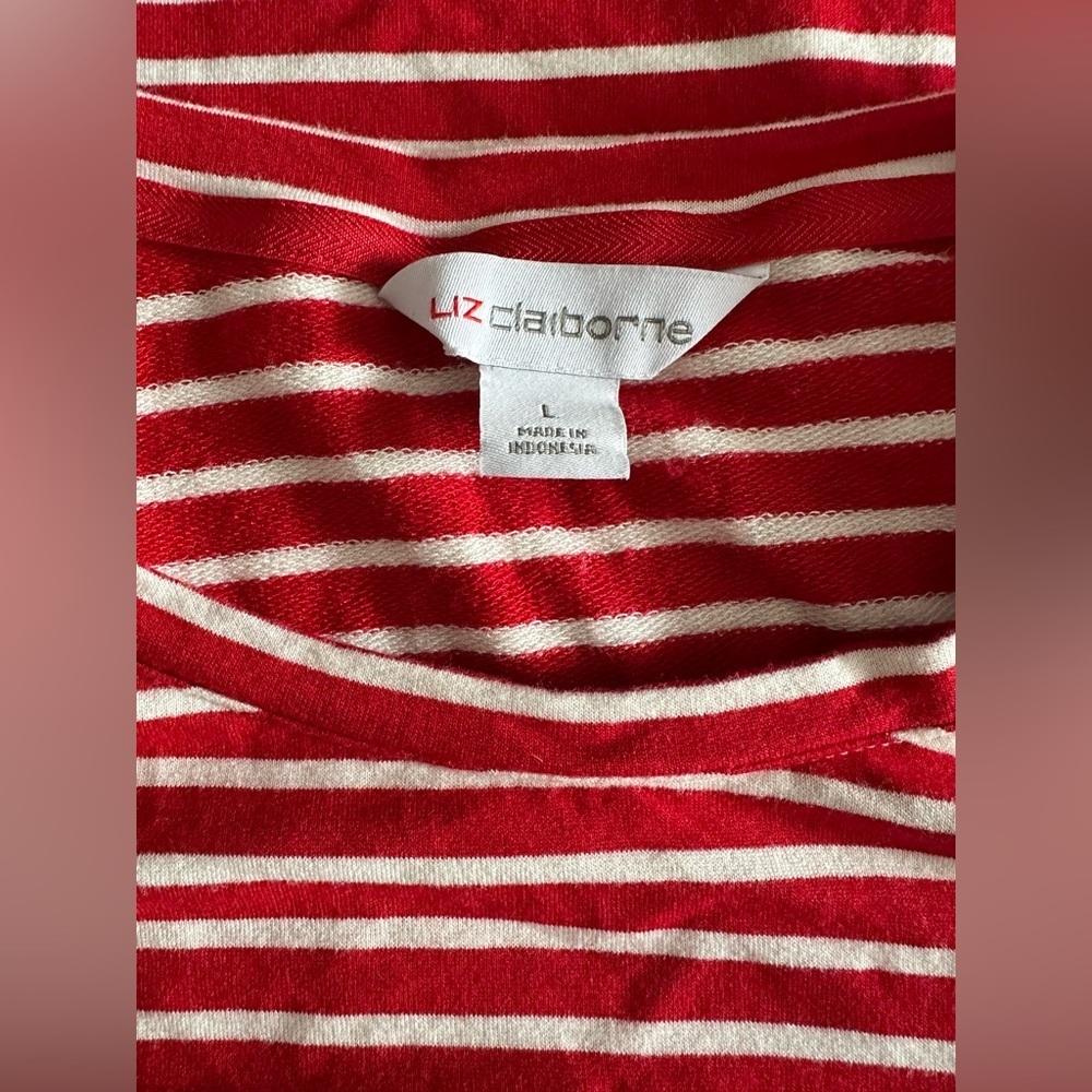 Liz Claiborne Women’s Red/White Striped Short Sleeved Top. Size L. - Picture 4 of 4